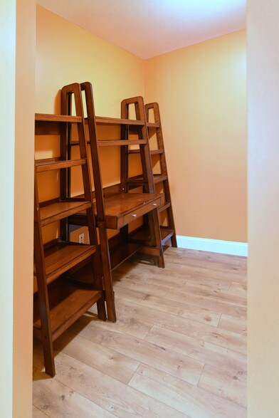 Building Photo - 18601 Walkers Choice Rd