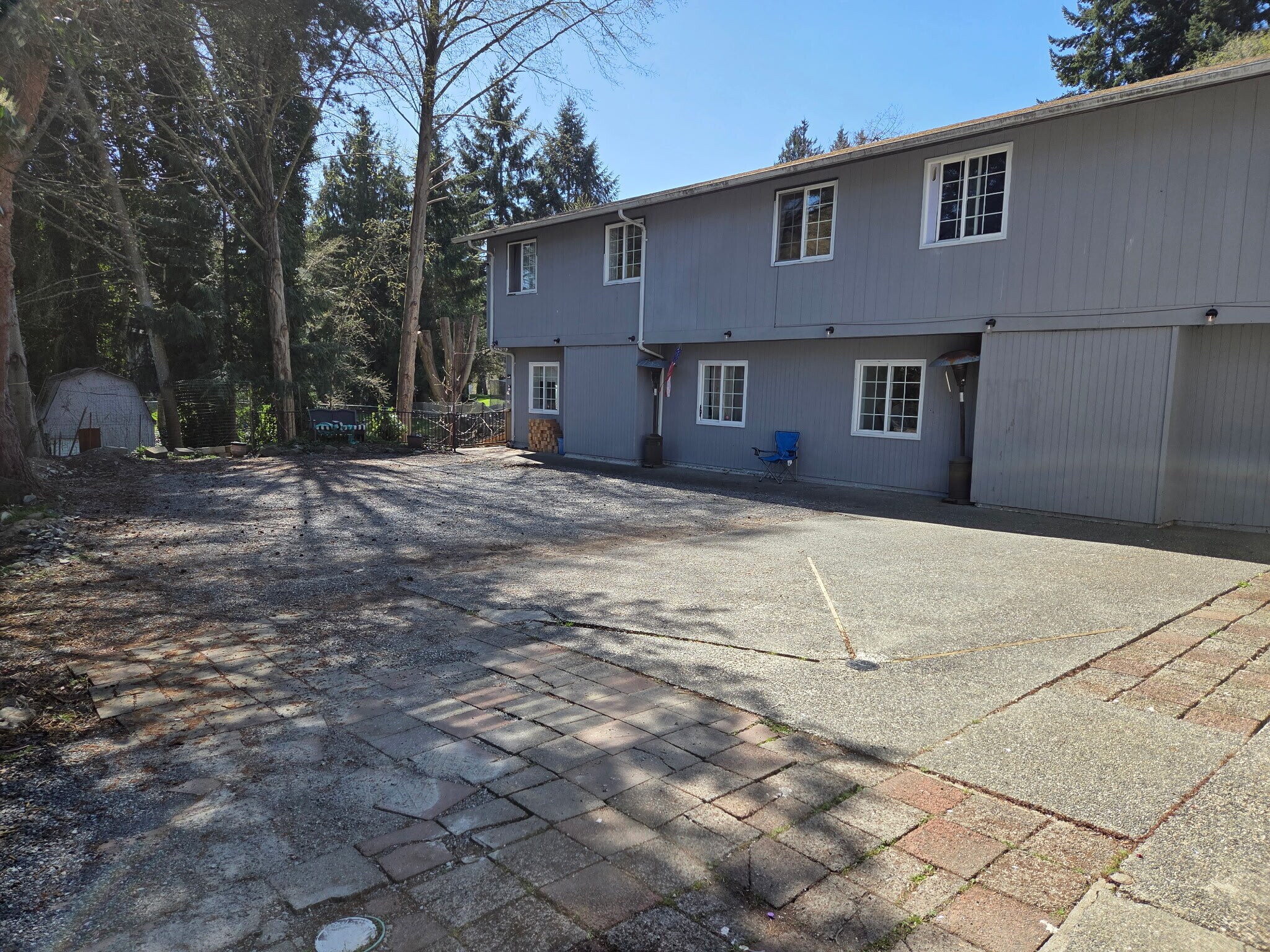 Building Photo - 3332 Larch Way