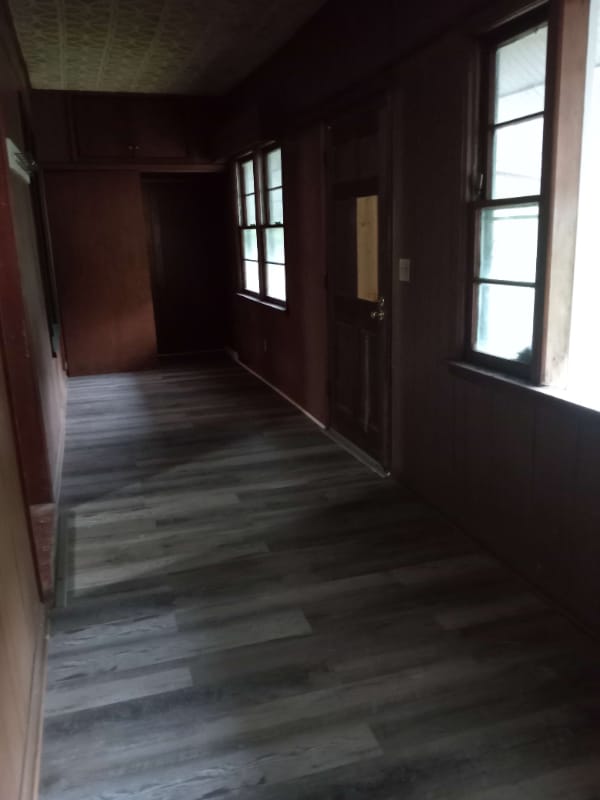 Building Photo - 712 Church Ave