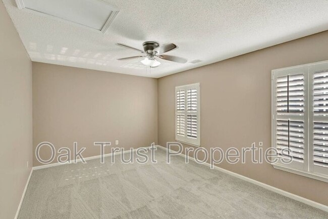 Building Photo - 196 Wildberry Ln