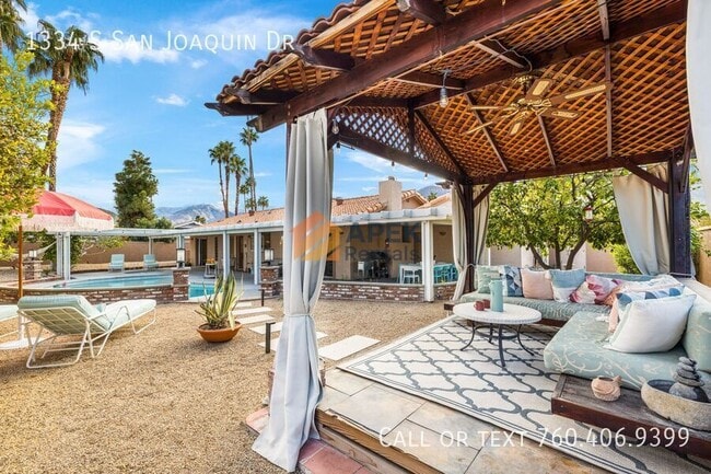 Building Photo - 1334 S San Joaquin Dr