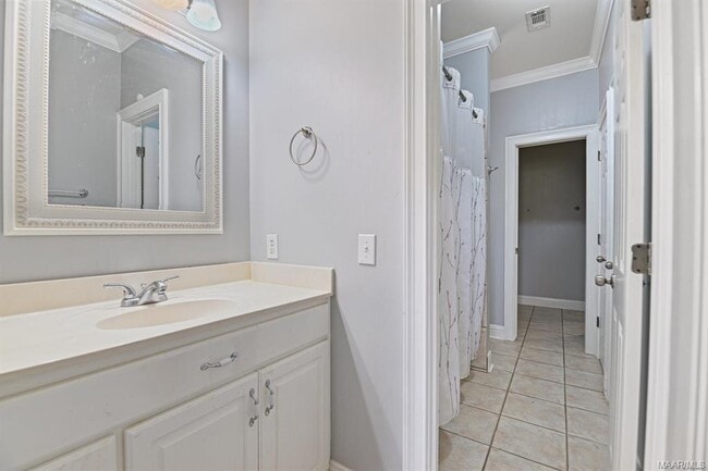 Building Photo - 8318 Chadburn Way