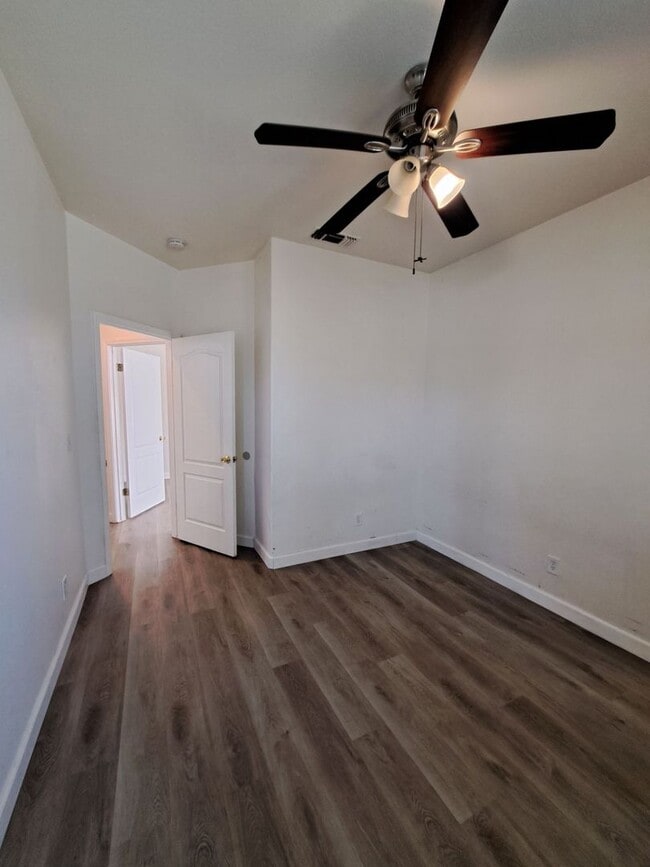 Building Photo - Comfortable Living in a Pet-Friendly Home ...