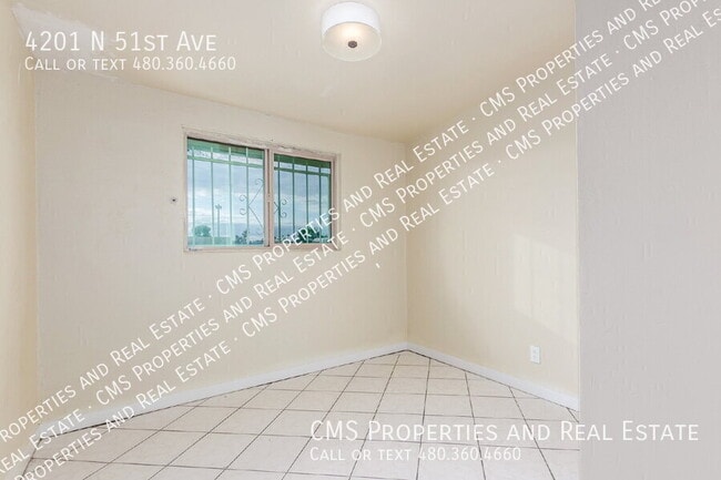 Building Photo - 4201 N 51st Ave