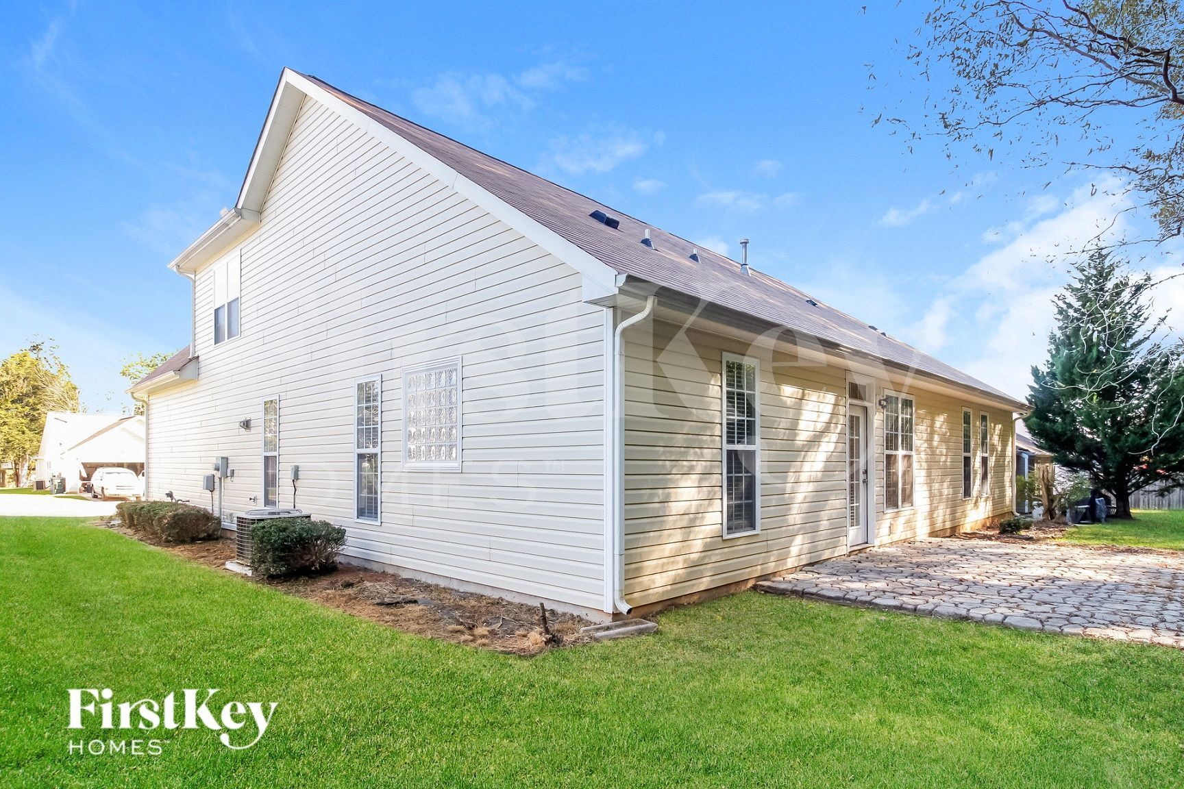 Building Photo - 708 Hawthorn Ridge Dr