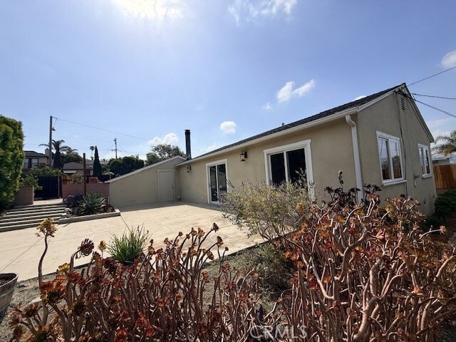 Building Photo - 22215 Susana Ave
