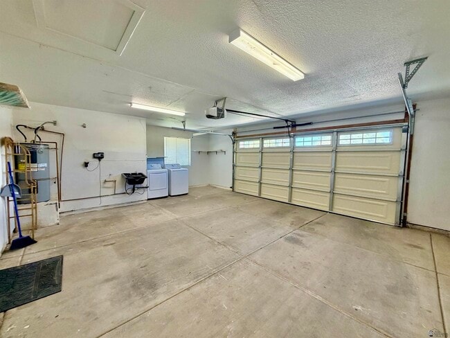 Building Photo - 2783 W 29th Ln
