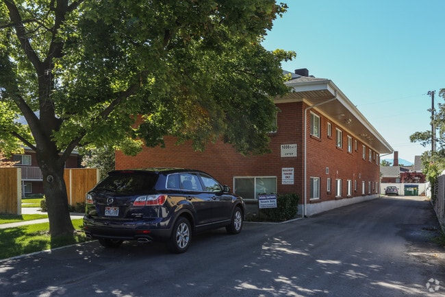 Building Photo - Halladay 1000 E Center Street