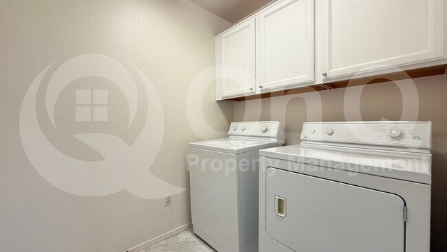 Building Photo - 21126 N 64th Ave