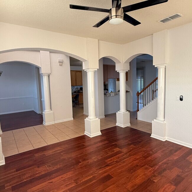 Building Photo - 2914 River Birch Dr