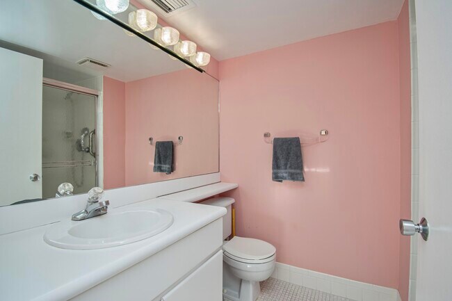 Building Photo - 14671 Bonaire Blvd