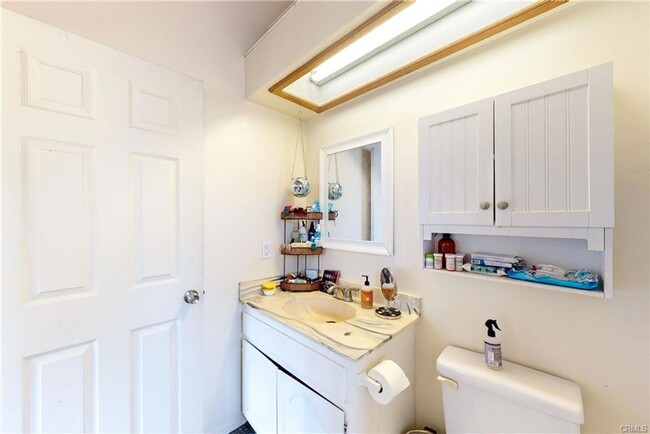 Building Photo - 289 Ramona Dr