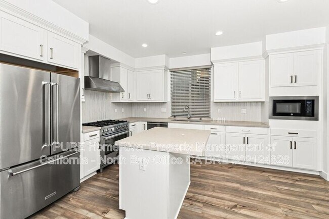 Building Photo - 1581 Country Manor Dr