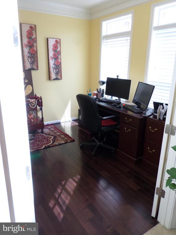 Building Photo - 16318 Boatswain Cir