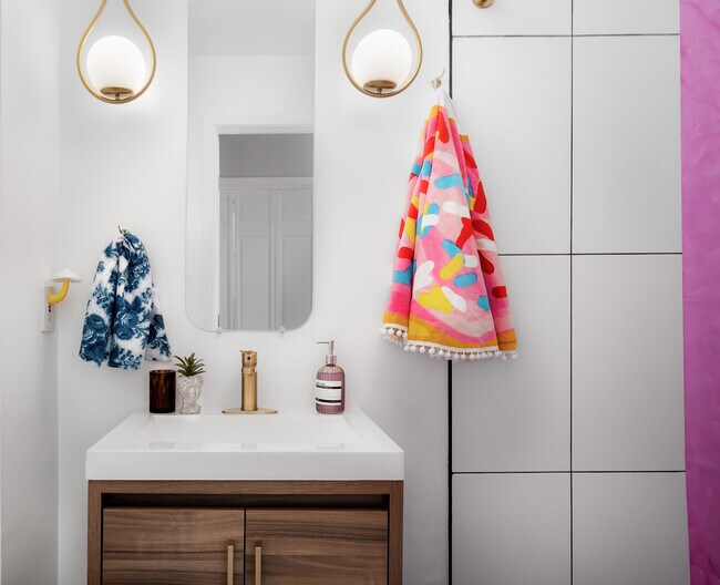 Building Photo - 4939 17th Rd N