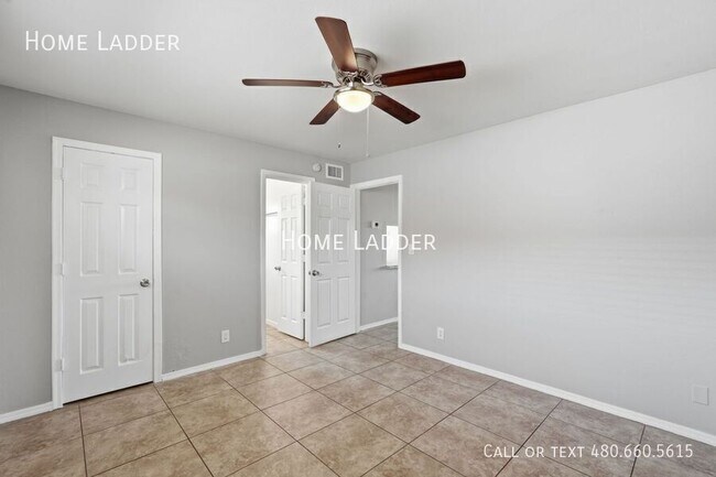 Building Photo - 6747 N 26th Ave