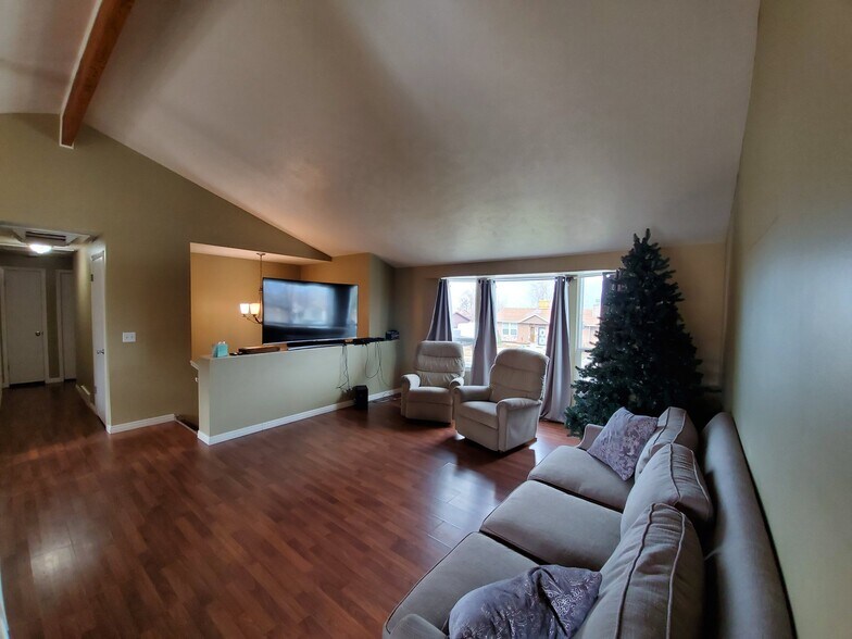 Building Photo - 6263 W 4305 S