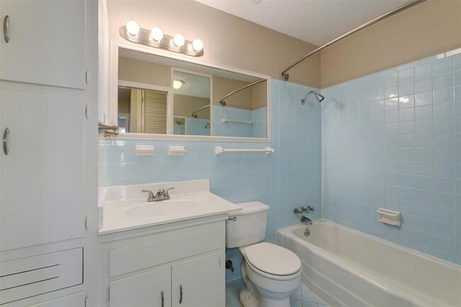 Building Photo - 8301 Franwood Ln