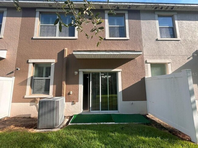 Building Photo - 10612 Savannah Plantation Ct