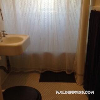 Building Photo - 17-19-19 Washington St S