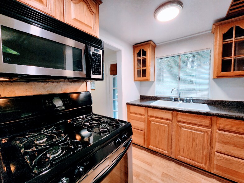 Primary Photo - 22079 Big Oak Rd