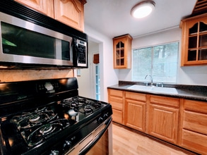 Building Photo - 22079 Big Oak Rd