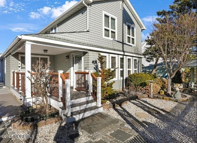 Primary Photo - 106 Surf Dr