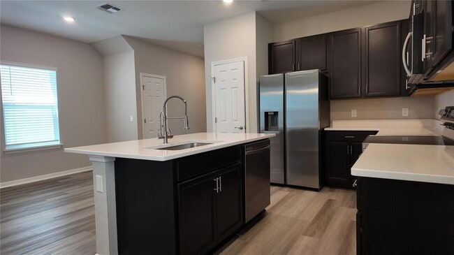 Building Photo - 445 Silverbell Trl