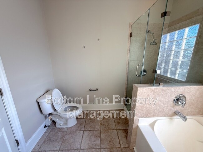 Building Photo - 5200 Craftsman Ridge Dr