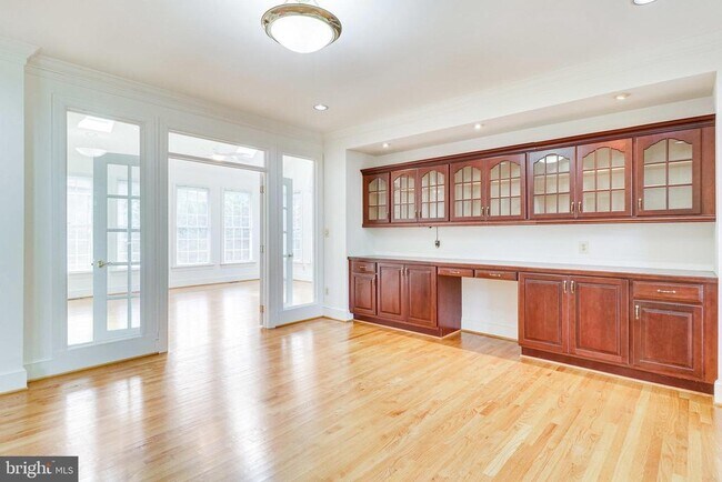 Building Photo - 1719 Strine Dr