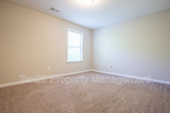 Building Photo - 7272 Sorrel Dr