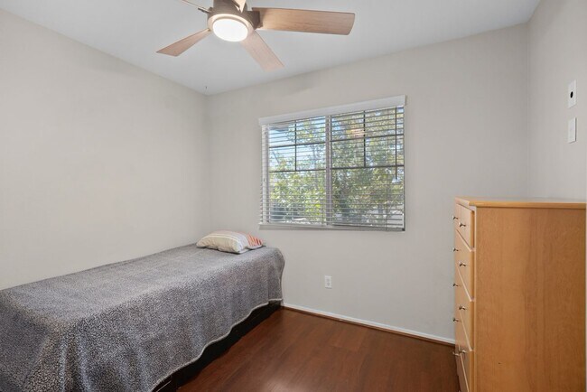Building Photo - 39908 Millbrook Way