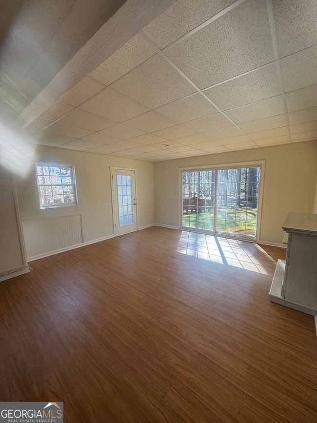 Building Photo - 735 Bearslide Hollow