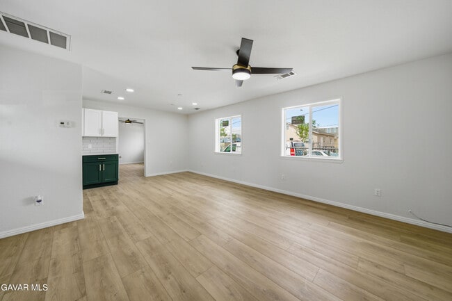 Building Photo - 2059 Shasta St