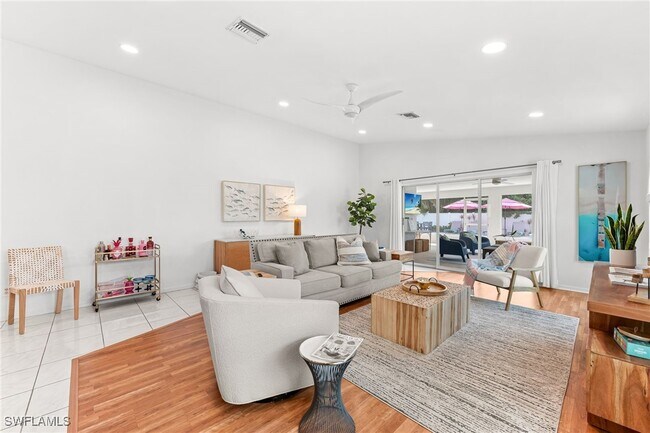 Building Photo - 690 100th Ave N