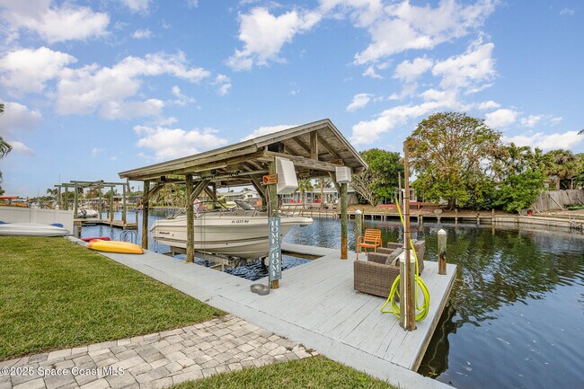 Building Photo - 407 Sandpiper Dr