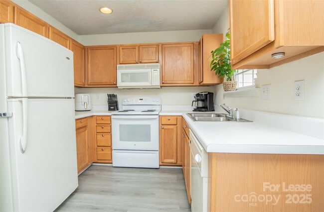 Building Photo - 12942 Mosby Ln