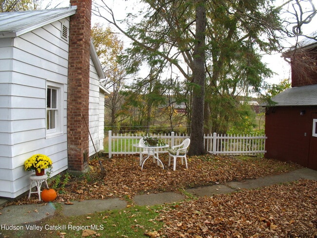 Building Photo - 4176 New York Route 203 Route