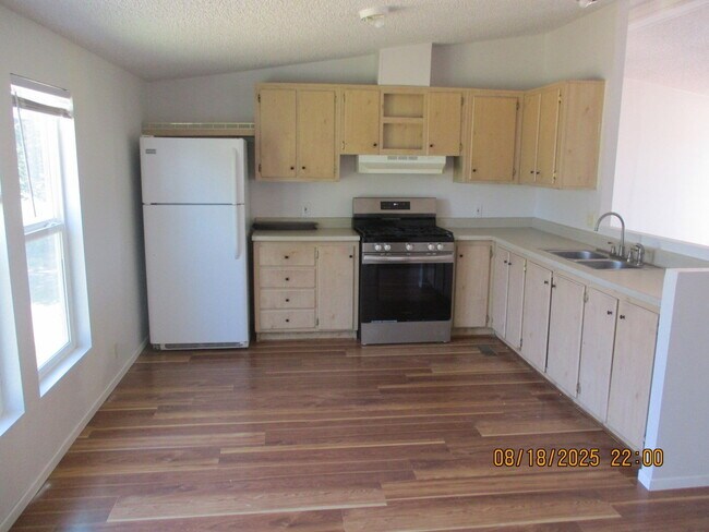 Building Photo - 7040 Fir Dr