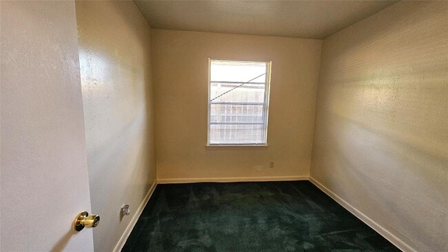 Building Photo - 4303 Howcher St