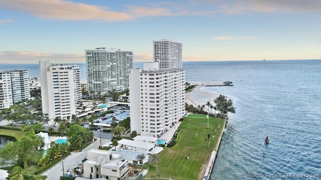 Building Photo - 2100 S Ocean Dr