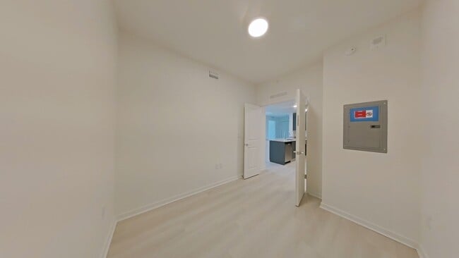 Building Photo - 2 Bed / 2 Bath Condo for Rent in Millenia Park – Orlando