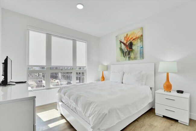 Building Photo - 3798 7th Ave