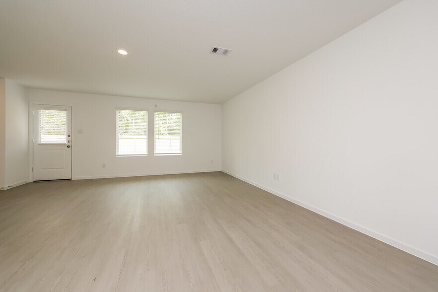 Building Photo - 13491 Sonali Springs Dr