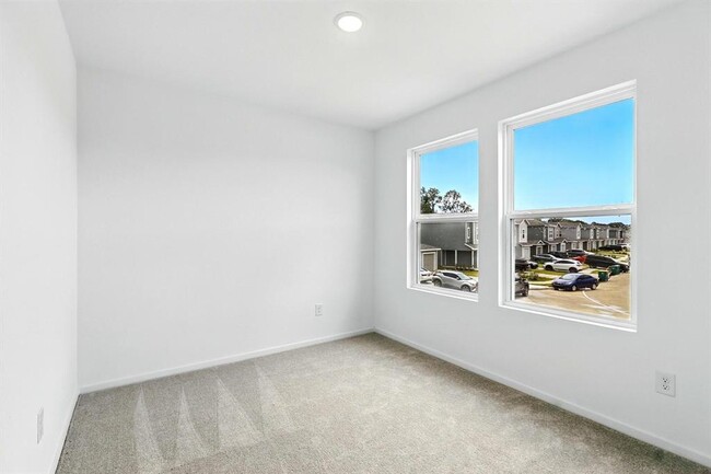 Building Photo - 18210 Via Aurelia Dr