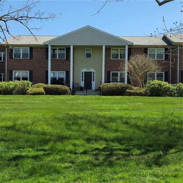 Building Photo - 70 Carroll Ave