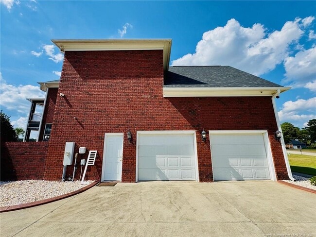 Building Photo - 262 Citadel Ct