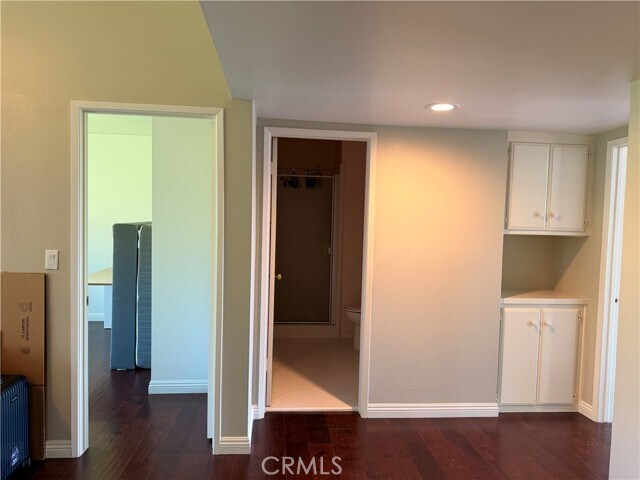 Building Photo - 77 Cottonwood Cir