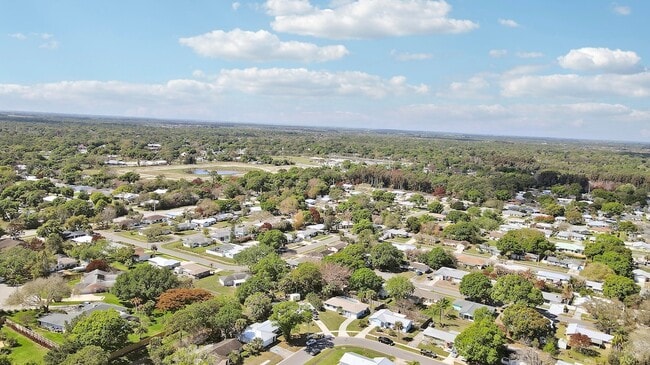 Building Photo - 2145 5th St