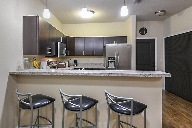 Building Photo - The Row on 3rd